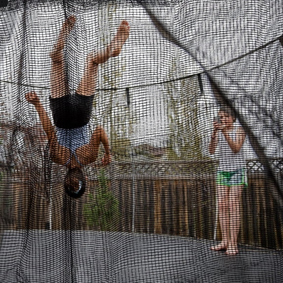 Trampoline Protective Net Black for Home Use with Easy Installation and Wear Resistant Material