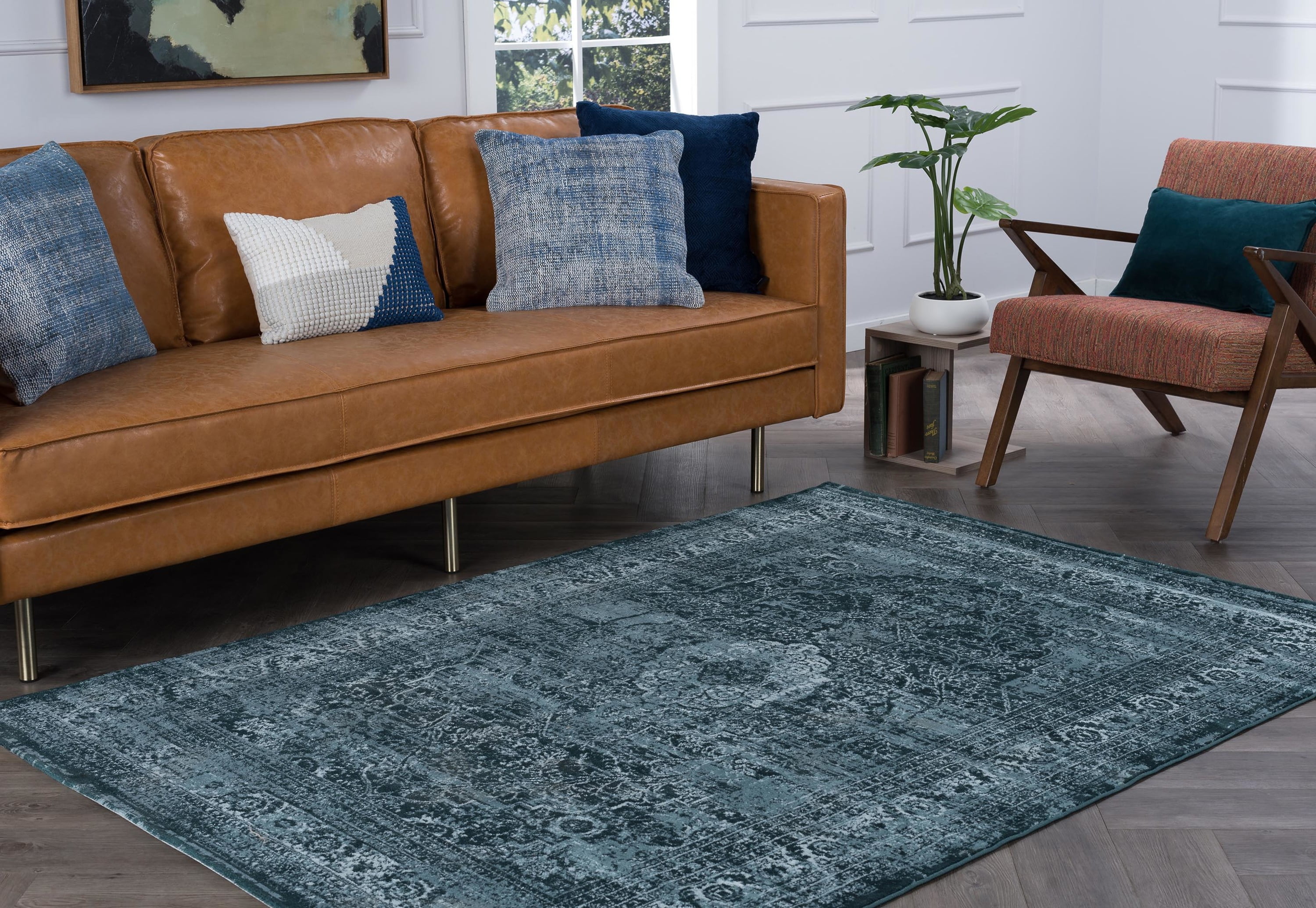 Transitional 7x10 Area Rug (6'7'' x 9'6'') Oriental Blue, Ecru Living Room Easy to Clean
