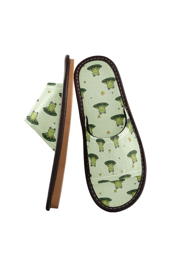 Travel Slippers for Women Men Lightweight Sandals Indoor Outdoor Slides Cute Frogs on Lily Pads