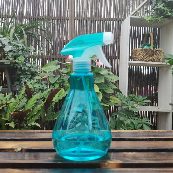 Travelwant 500ml 2Pcs Spray Bottles -Small Empty Spray Bottles For Hair, Plants, Cats. Vibrant Color Water Squirt Bottles
