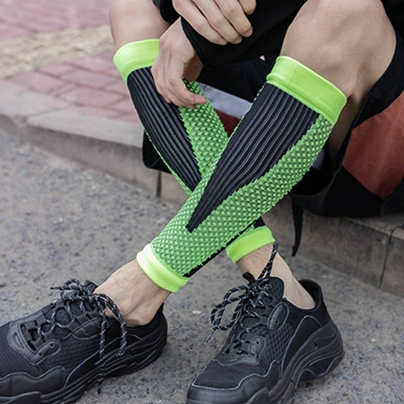 Travelwant Calf Compression Sleeves for Men & Women - Leg Sleeve and Shin Splints Support - Ideal for Leg Cramp Relief, Varicose Veins, Running - 20-30mmHg Copper-Infused Nylon