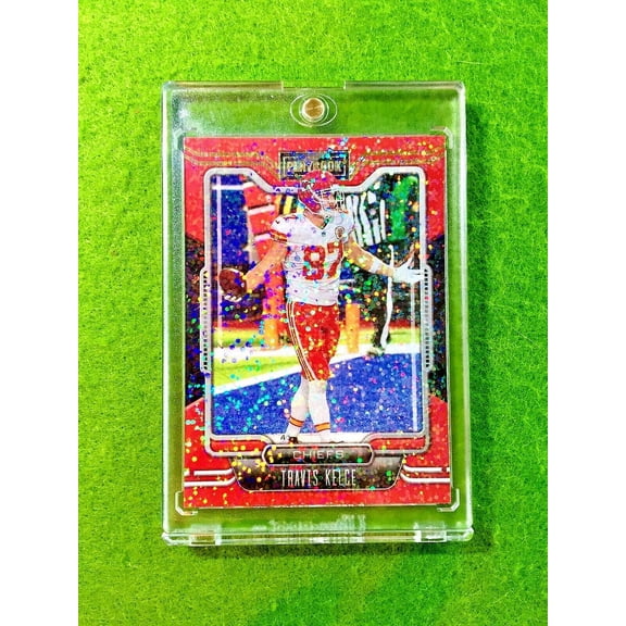 Travis Kelce WHITE SPARKLE PRIZM SP CARD CHIEFS SSP 2021 Panini Playbook