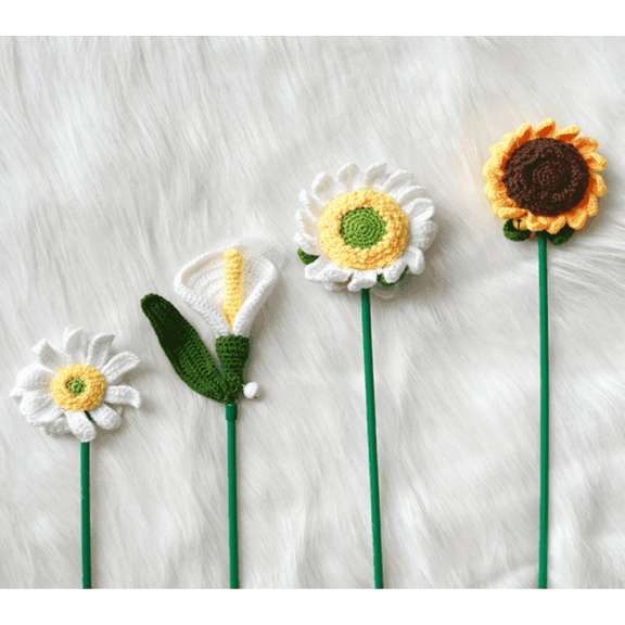 Fairela Energetic Cute Flower Creative Cat Teaser Set of 4