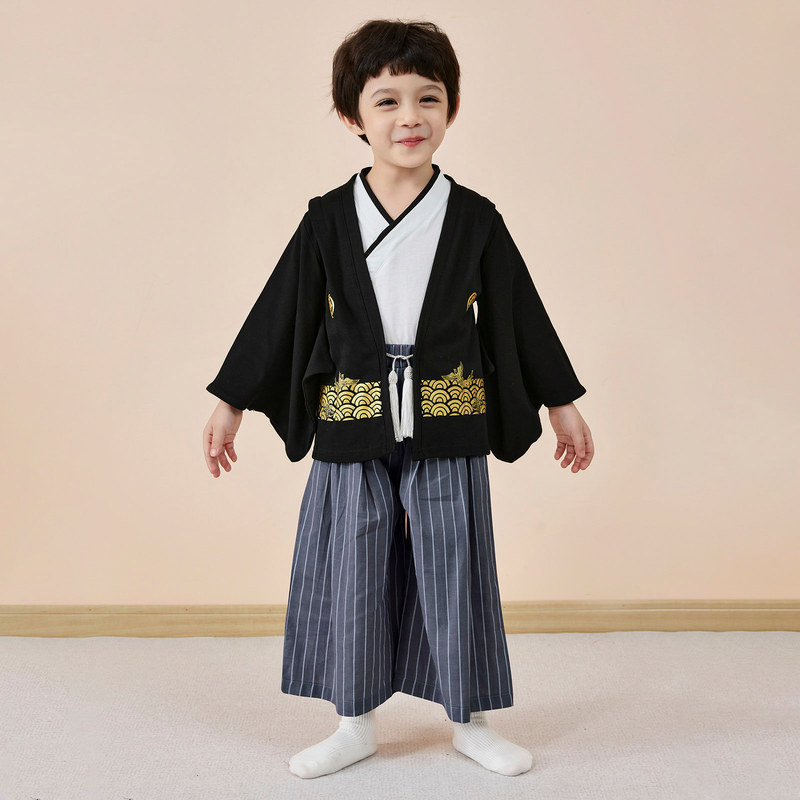 Conjunto de Niño Estilo Kimono Japonés de Tres Piezas para Bodas Graduación Festival de Cerezos en Flor Actuación Casual Ropa de Niño Negro