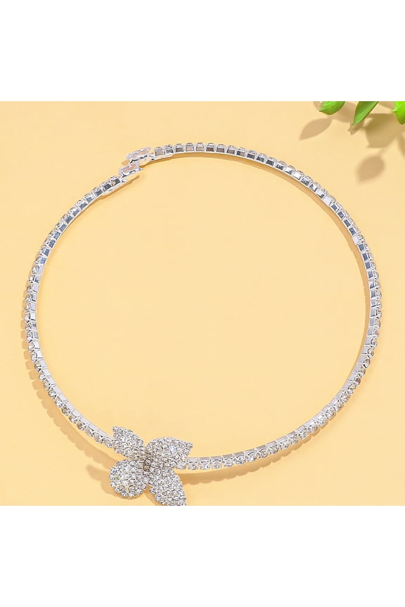 Trending Floral Necklace for Women: Sophisticated Luxury-Inspired Rhinestone Open-Front Collar Chain Elegant Minimalist Design, Versatile Accessory