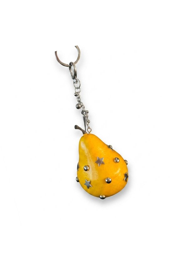 Trendy Goth Keychain Edgy Fruit Charm For Purse Backpack Keys Stylish Alloy Resin Fashion Accessory