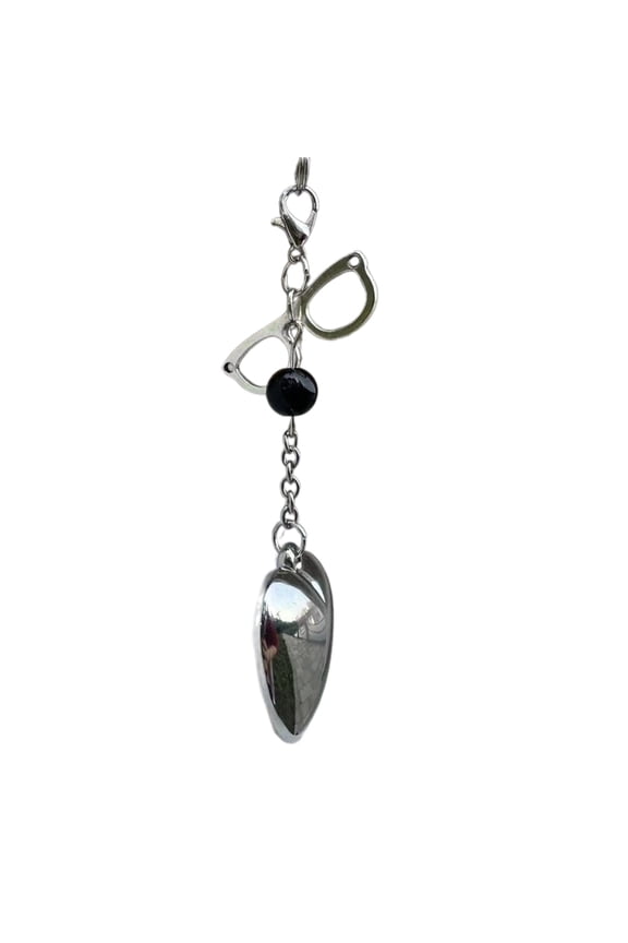 Trendy Heart Shaped Keychain with Eyeglass Frame Love Designs Phone Lanyard Versatile Accessory for Handbags Phones