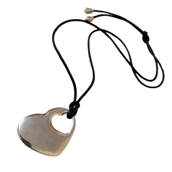 Trendy Love Heart Pendant Necklace Long Black PU Leather Cord Clavicle Chain Adjustable Length Neckchain for Women