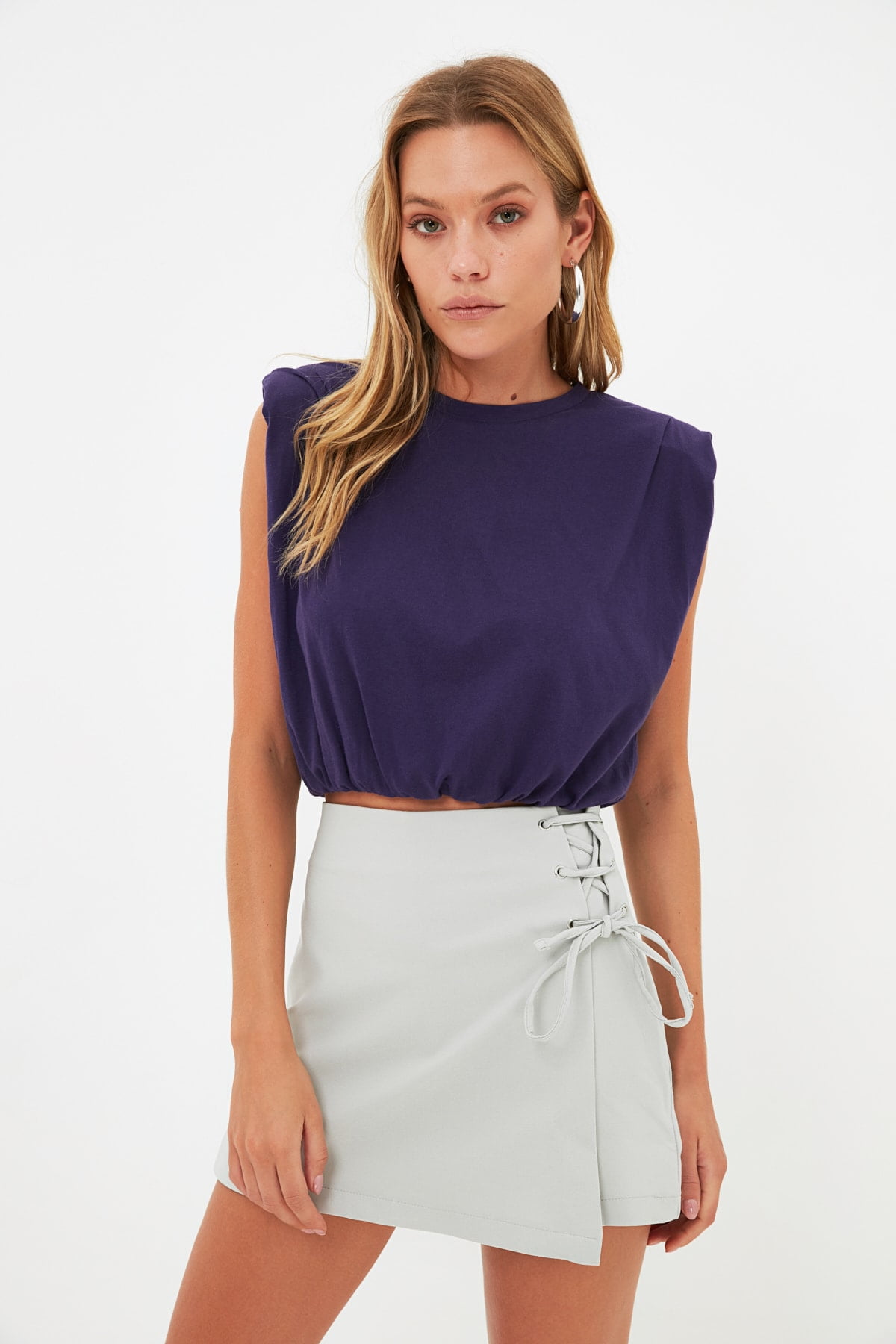 Trendyol Women Basic High Waist Straight Leg Skort Shorts