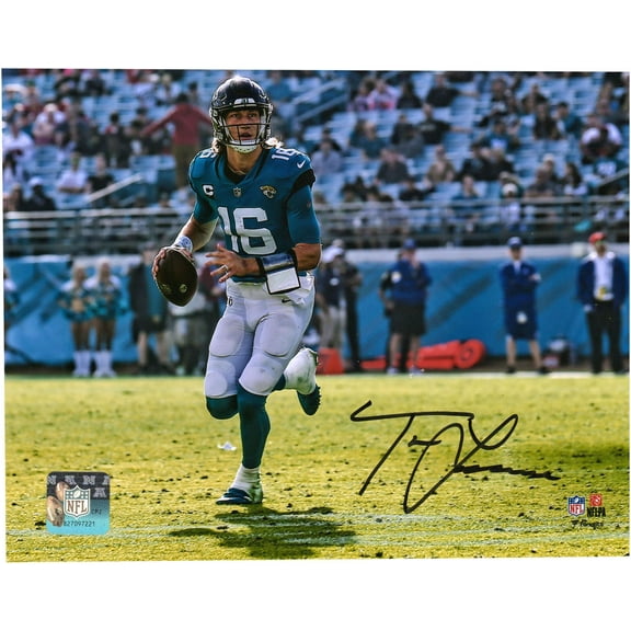 Trevor Lawrence Jacksonville Jaguars Autographed 8" x 10" Horizontal Teal Rollout Photograph - Fanatics Authentic Certified
