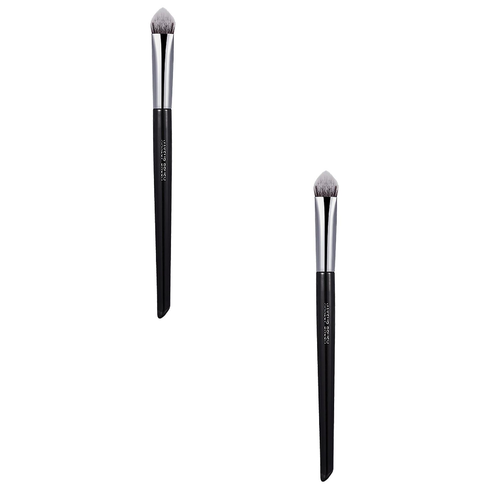 Triangle Conical Concealer Brush To Cover Marks Black Eye Tear Details