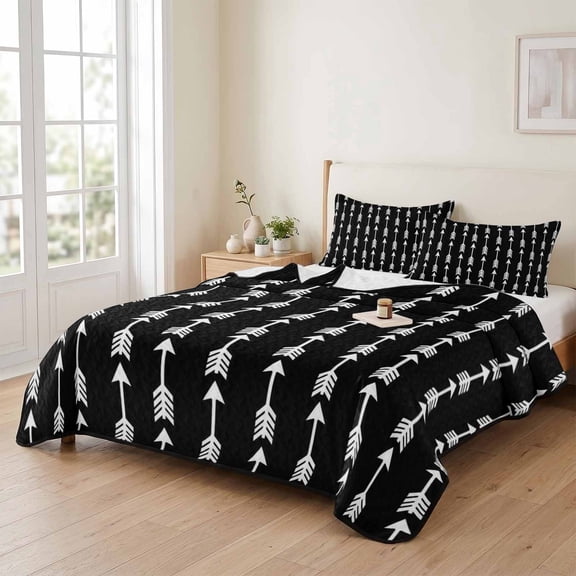 Tribal Style Arrows Pattern 3 Pieces Quilt Set,1 Quilt with 2 Shams,Black Background Bedspread Soft Lightweight Bedding Coverlet Comforter Set for All Season 90"x96"