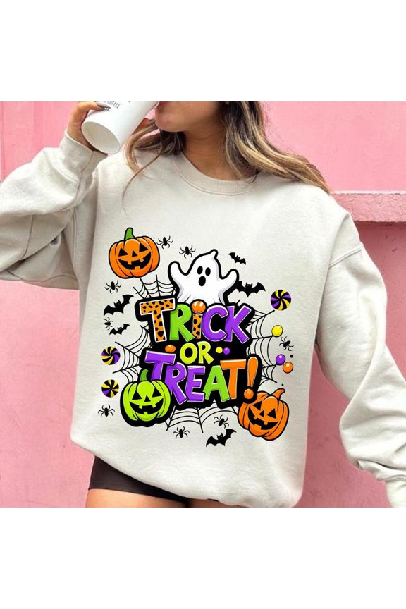 Trick or Treat Halloween Sweatshirt, Retro Doodle Spooky Season Tee, Cute Fall Halloween Graphic SWEATSweatshirtfor October Celebrations