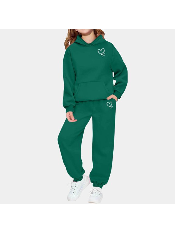 Teen Girls 2 Piece Sweatsuits Set Cute Heart Graphic Pullover Hoodie and Jogger Sweatpants Tracksuit Casual Fall Winter Lounge Activewear Outfits