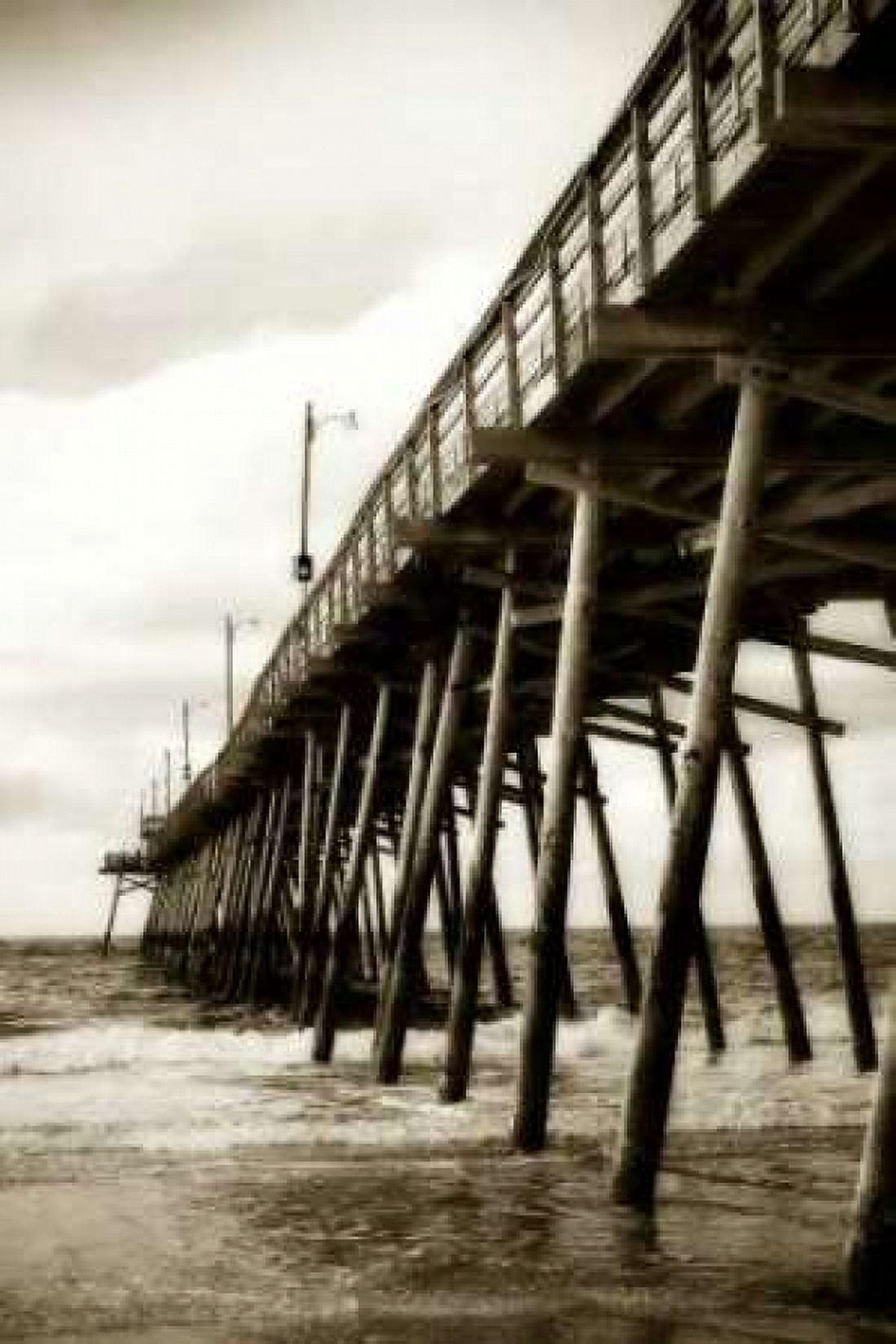 Triple S Pier I Canvas Art - Alan Hausenflock (12 x 18)