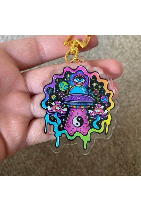 Trippy ufo acrylic keychain (1 keychain)
