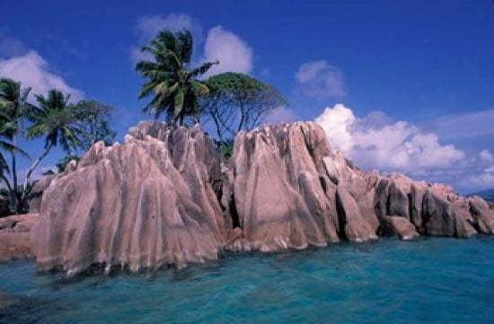 Tropical Shoreline of St Pierre Islet Seychelles Canvas Art - Nik Wheeler DanitaDelimont (36 x 24)