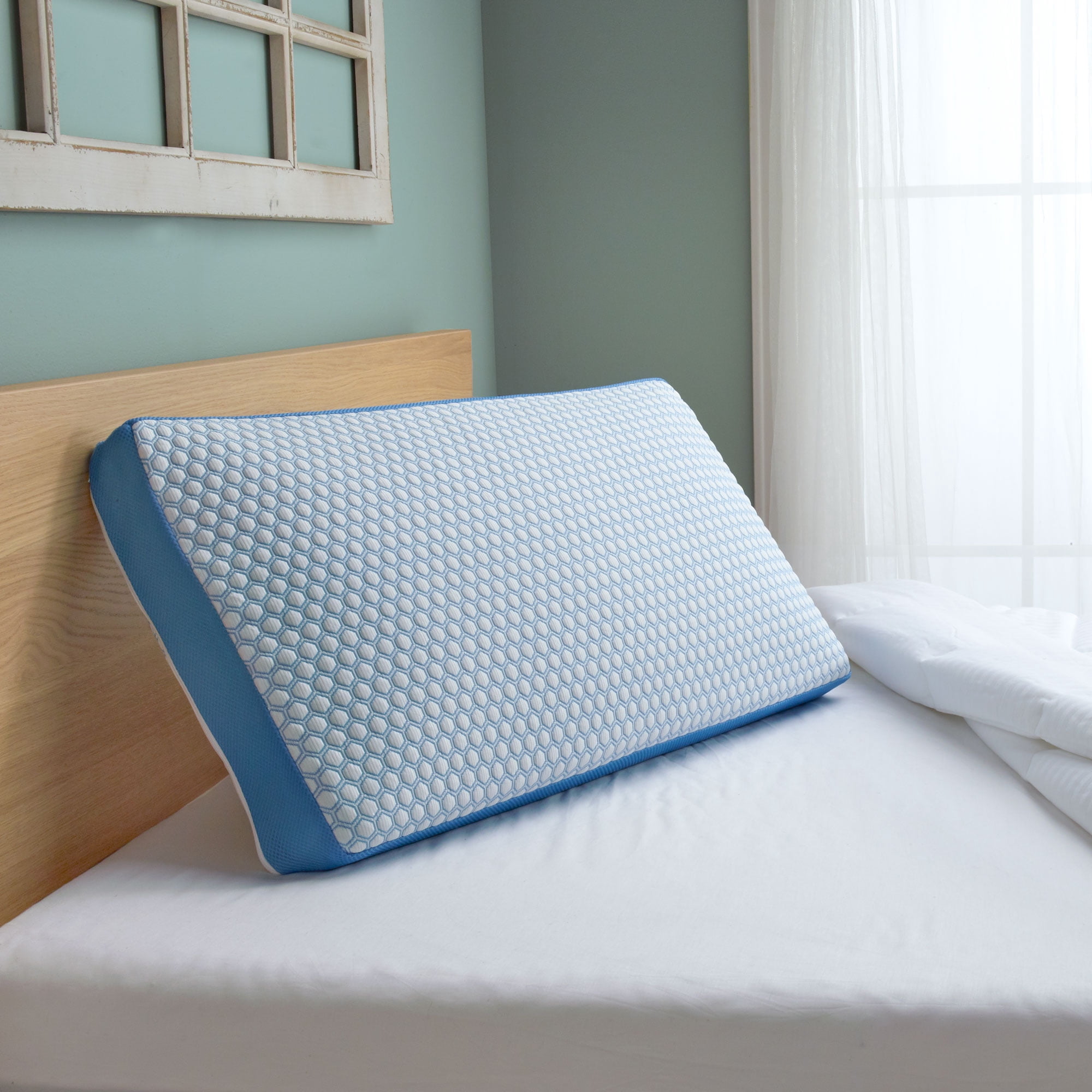 TruCool Side Sleeper Pillow featuring Serene Foam, King