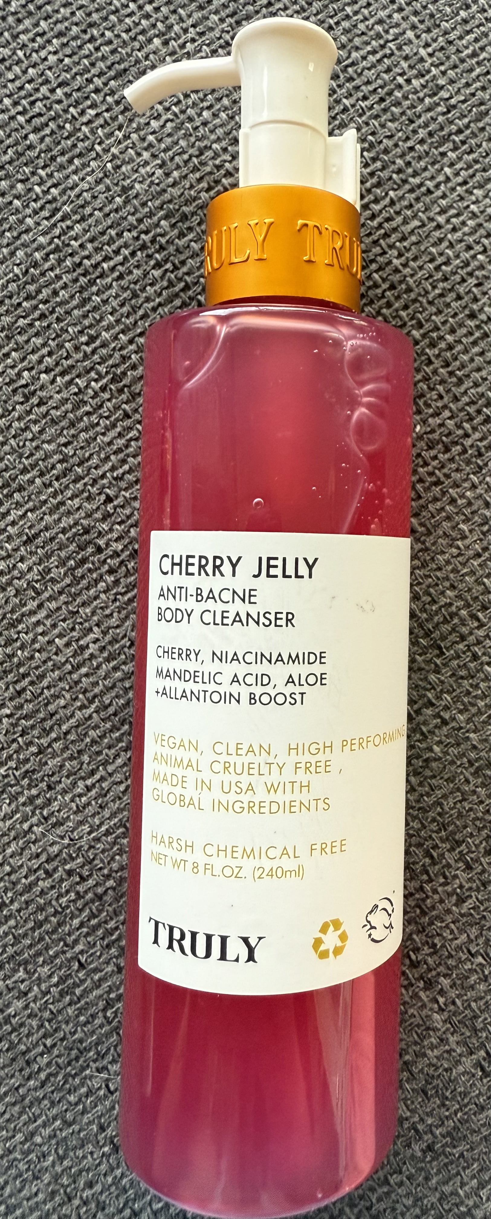 Truly Cherry Jelly Anti-Bacne body cleanser 8 fl oz