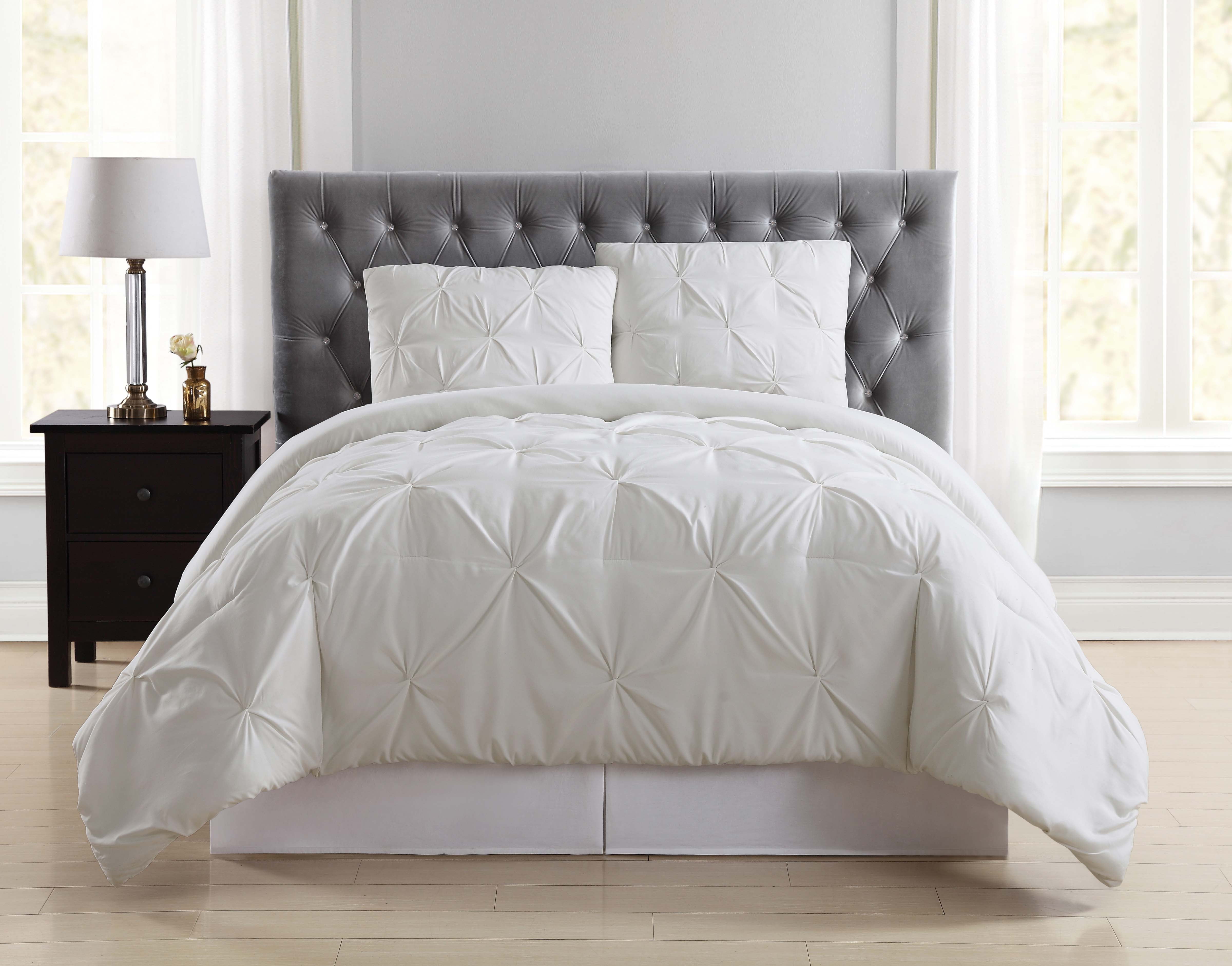 Ivory King Microfiber Pintuck Comforter Set