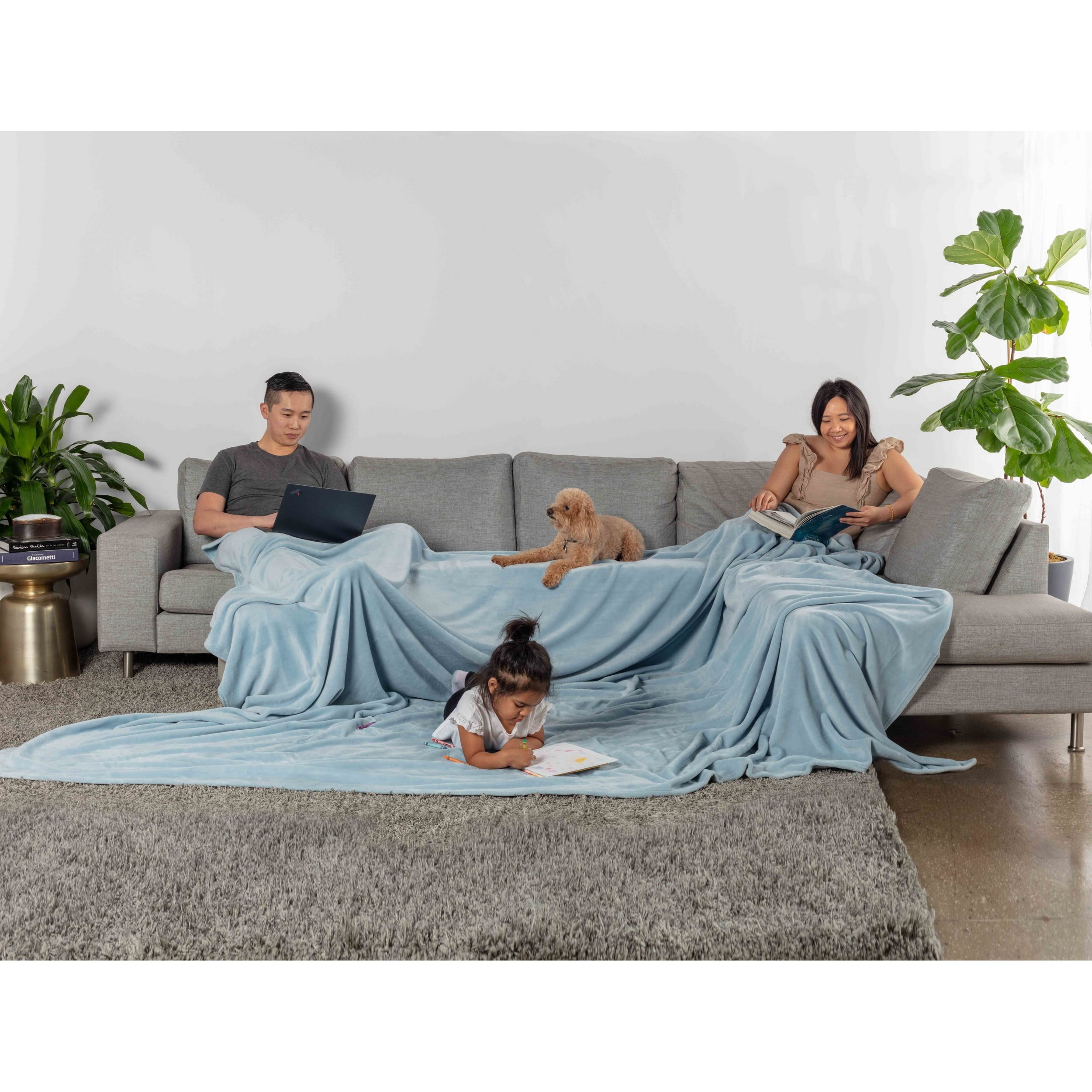 Oversized Light Blue Velvet Plush Family Blanket