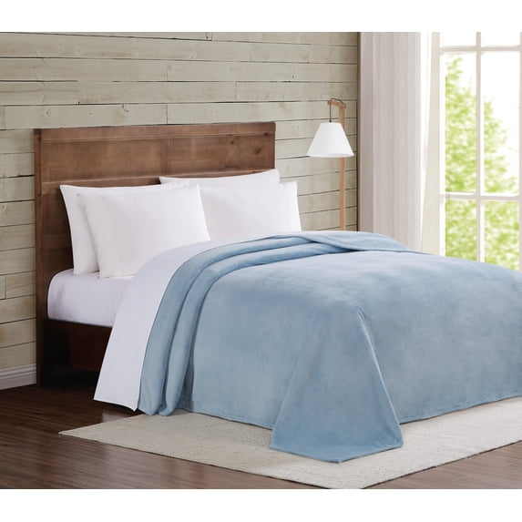 Truly Soft Velvet Plush Light Blue Polyester 1-Piece 50x60 Throw Blanket, solid themed, for Men and Women, OEKO-TEX Certified Confidence