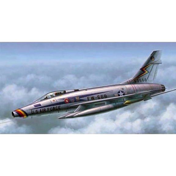 Trumpeter Models F-100D Super Sabre New