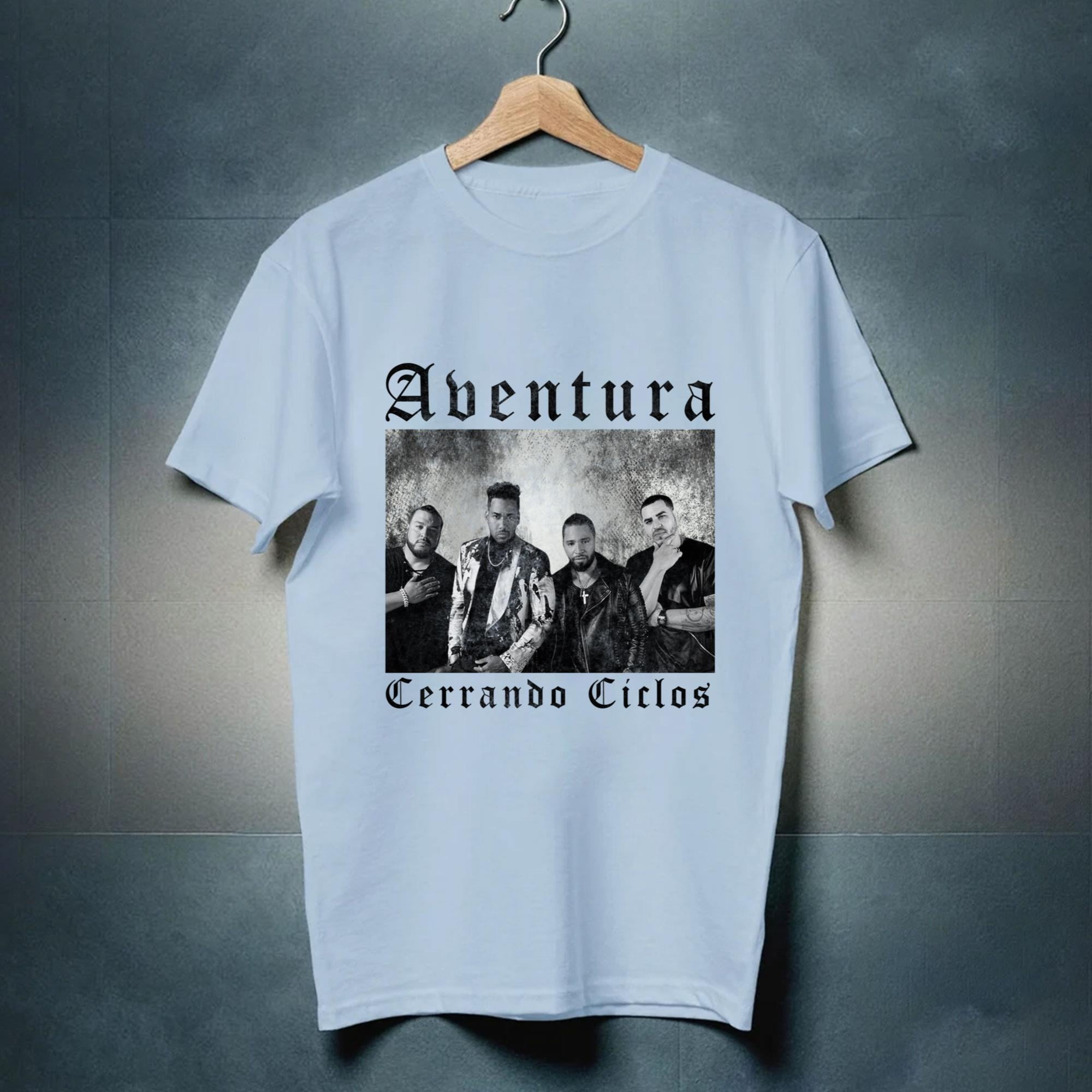 Tshirt perfect for everyday wear, sports, and more, Aventura Cerrando