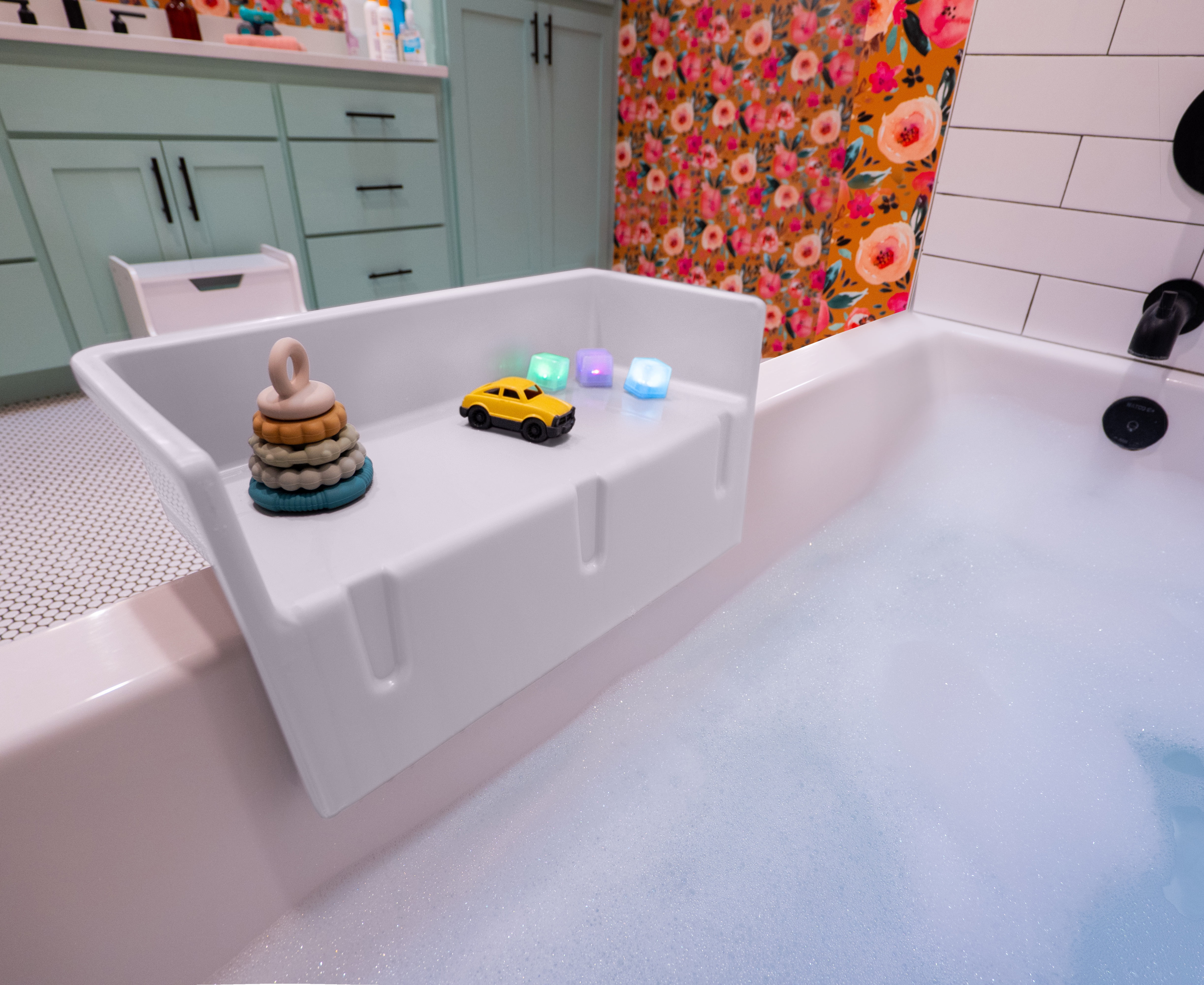 Tub Topper® - The Bathtub Splash Guard Play Shelf - White, Mini