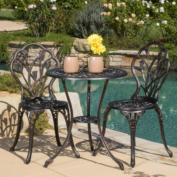 Tulip Design, Intricate Details / Relax Effortlessly in Your Outdoor Area
