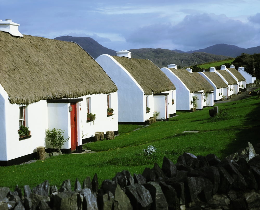 Tullycross Co Galway Ireland Holiday Cottages Canvas Art - The Irish Image Collection Design Pics (17 x 13)