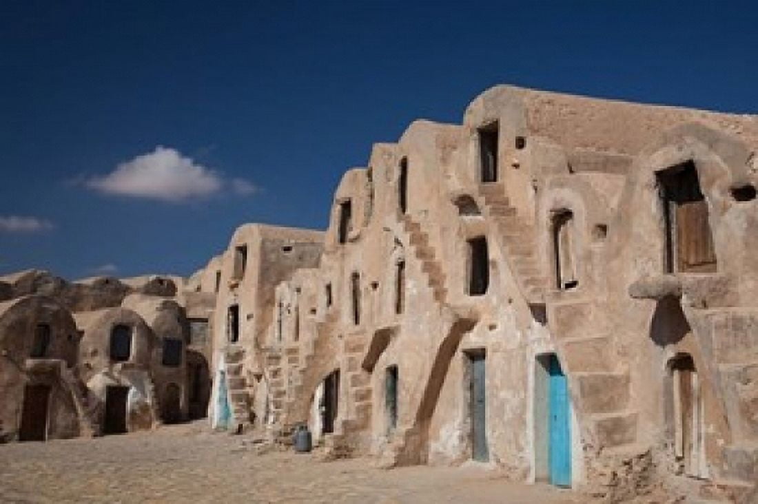 Tunisia Ksour Medenine fortified ksar building Canvas Art - Walter Bibikow DanitaDelimont (24 x 15)