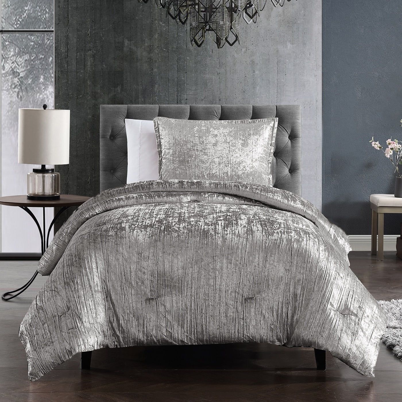 Blush Twin Velvet Comforter Set with Decorative Pillows