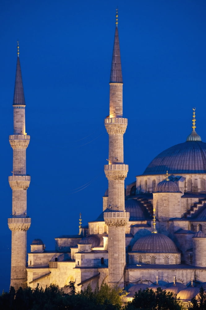 Turkey Sultanahmet or Blue Mosque at dusk Istanbul Canvas Art - Ian Cumming Design Pics (12 x 19)