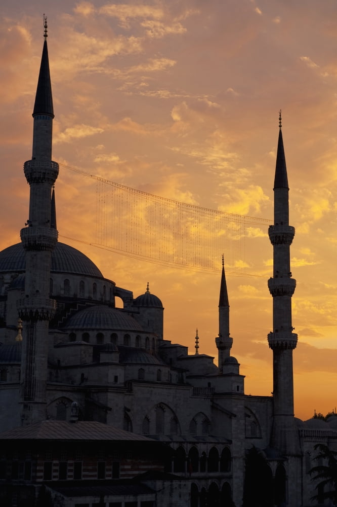 Turkey The Sultanahmet or Blue mosque at dusk Istanbul Canvas Art - Ian Cumming Design Pics (12 x 19)