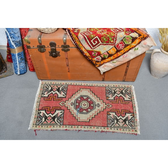 Turkish Rug, Small Rug, Vintage Rug, Anatolian Rug, Rugs For Bathroom, 1.7x2.9 ft Red Rug, Door Mat Rug, Housewarming Gift, Entry Rug, 13354