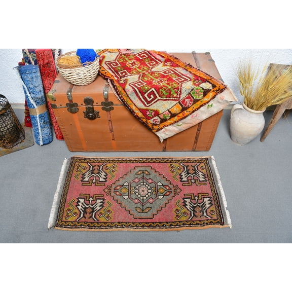 Turkish Rug, Small Rugs, Vintage Rug, Anatolian Rug, Rugs For Entry, 1.7x3.2 ft Pink Rug, Door Mat Rug, Wool Rug, Gift For Him, 13366
