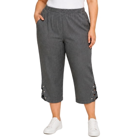 Turtle Bay New York Women's Capris with Studded Hem Detail in Cotton Blend Denim with Angled side Pockets (Plus Sizes)