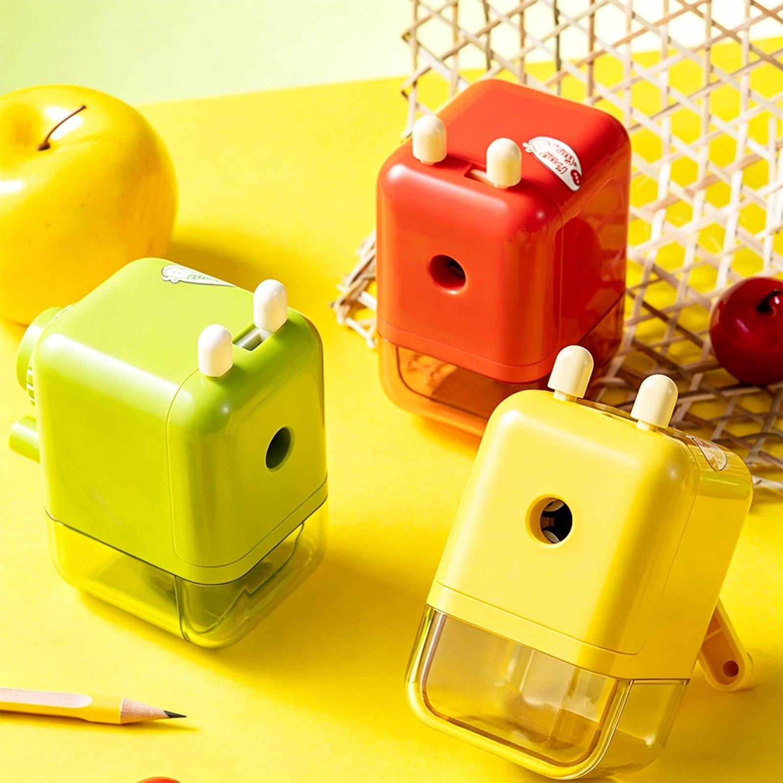 Tusihei 3Pcs Manual Pencil Sharpener, Hand Crank Pencils Sharpener, Large Internal Diameter Lightweight Pencils Sharpener Supplies for Home Office Desktop Use