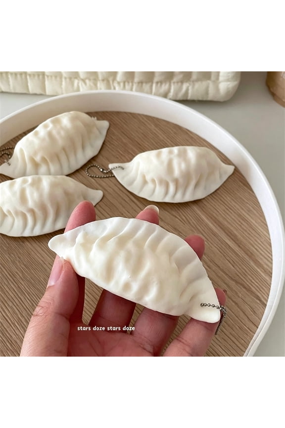 Fun Fidget Keychain, Novelty Dumpling Food Keychain, Decompression Simulation Dumpling Food Play Purse Bag Charms for Handbags Backpack Gifts
