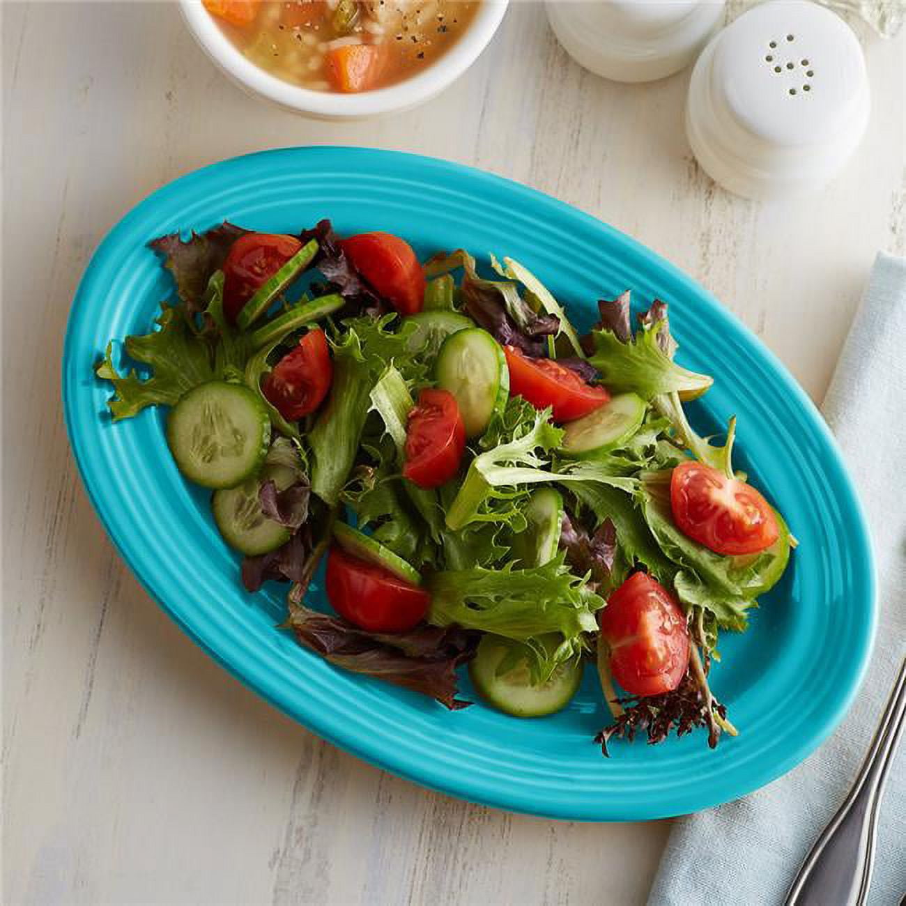 Tuxton CIH-096 6.5 in. Island Blue Oval Platter