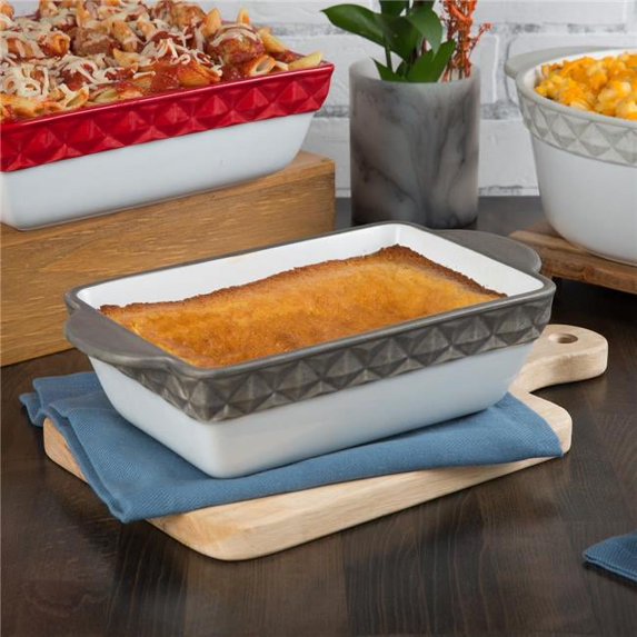 Tuxton EAF-202 1 qt. Porcelain White Embossed Rectangular Casserole - Black Truffle Band