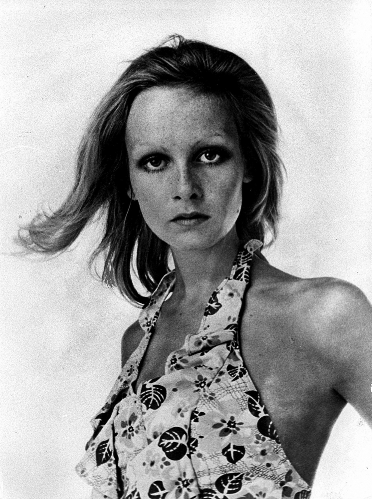 Twiggy Photo Print (8 x 10) - Walmart.com