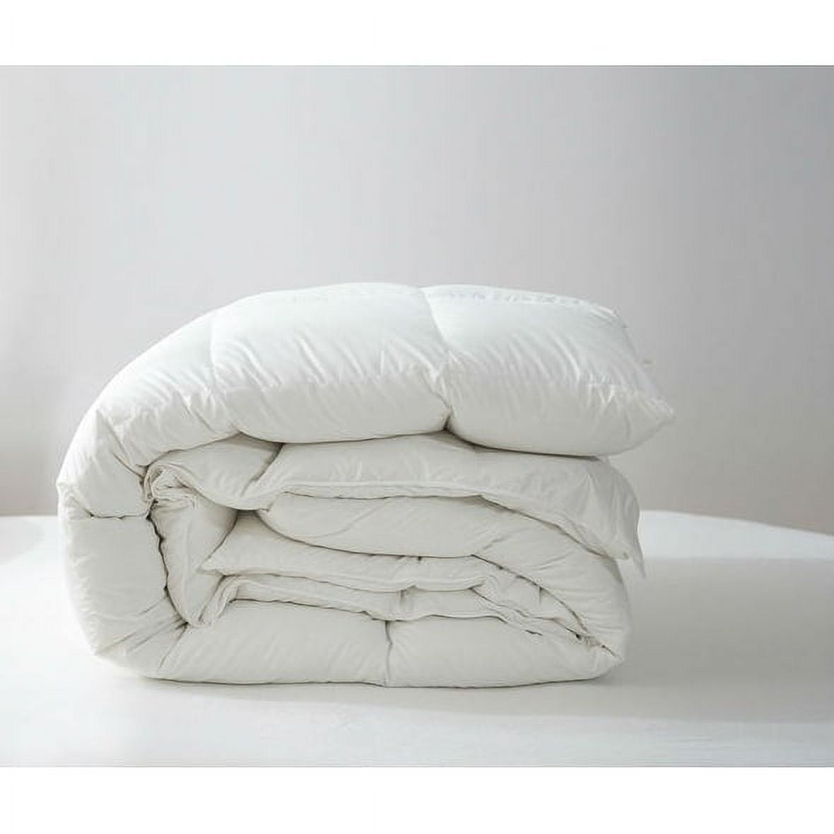 Twin Lightweight White Down Comforter with Cotton Shell
