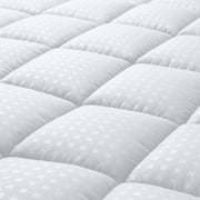 Twin Mattress Pad Quilted Fitted Mattress Protector Cooling Pillow Top Mattress Cover Breathable Fluffy Soft Mattress Topper with 8-21" Deep Pocket,White
