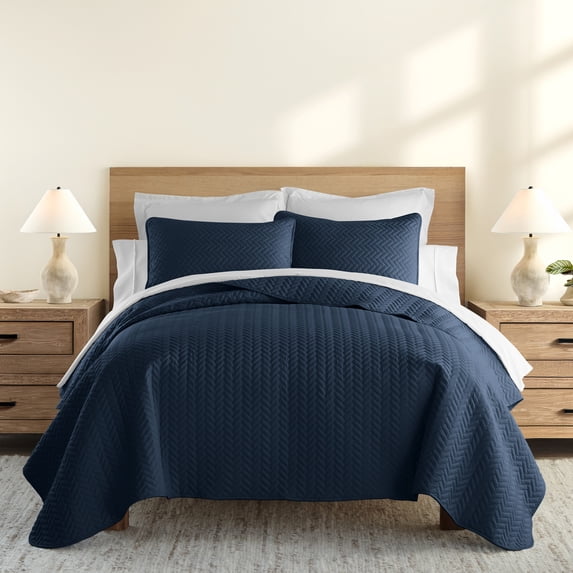 Lightweight Wrinkle Resistant Quilt Sets in Navy Herringbone for Twin/Twin-XL Size Bedding by Comfort Canopy