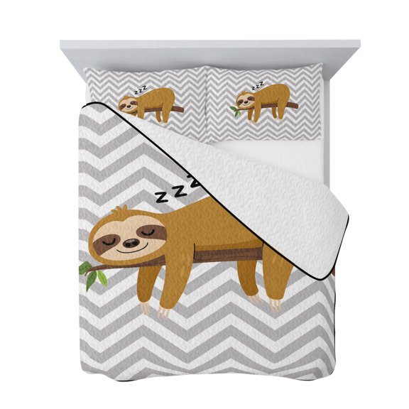 Twin XL Quilt Bedding Set, Cartoon Sloth Tree Branch Soft Microfiber Summer Bedspread Coverlet with 2 Pillow Shams for All Season, Gray Chevron Stripe Breathable Bedding Set for Hot Sleepers