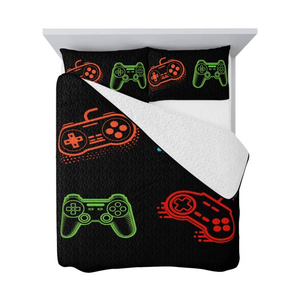 Twin XL Quilt Bedding Set, Modern Game Controller on Black Soft Microfiber Summer Bedspread Coverlet with 2 Pillow Shams, Abstract Gamer Pad Sketch Breathable Bedding Set for Hot Sleepers