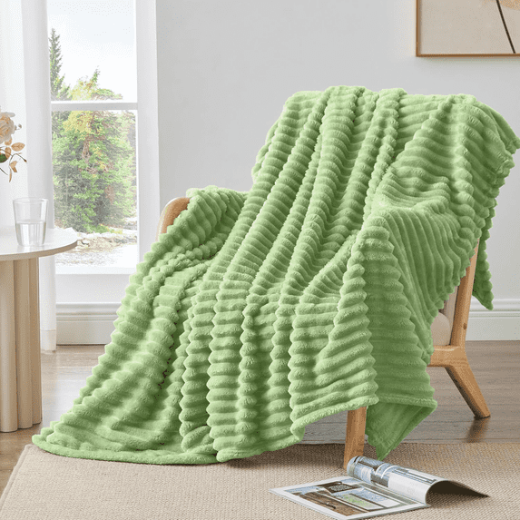 Throw Blanket for Couch, 230GSM Super Soft Twin Size Throws for Office Picnic Travel Bedroom,Warm Cozy Lightweight Blanket for Home Decor, All-Season Suitable, Sage