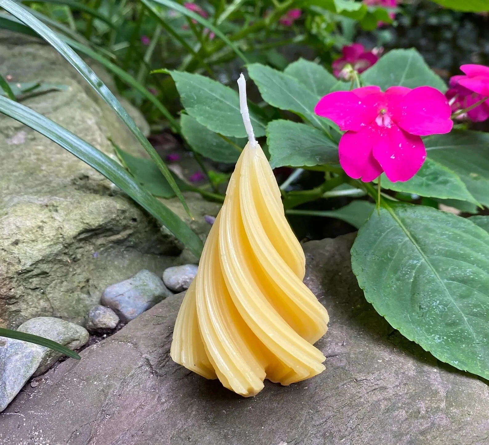 Twisted Cone Beeswax Candle / Modern Christmas Trees / Tree Design Bees Wax Cand